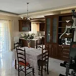 Ornela's Appartamento Yiannidhes